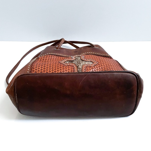 Vintage Western Brown Leather Hobo Bag with Calfskin Cross and Braided Details - Picture 3 of 7